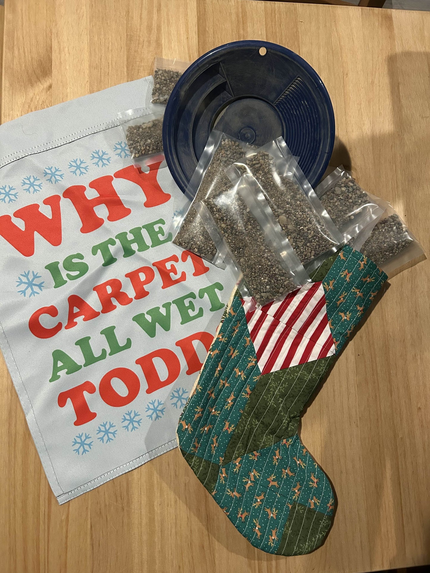 STOCKING STUFFER PAYDIRT